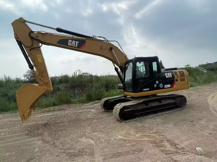 CATERPILLAR 320D2 L CAT - Crawler excavator: picture 5 CATERPILLAR 320D2 L CAT - Crawler excavator: picture 5