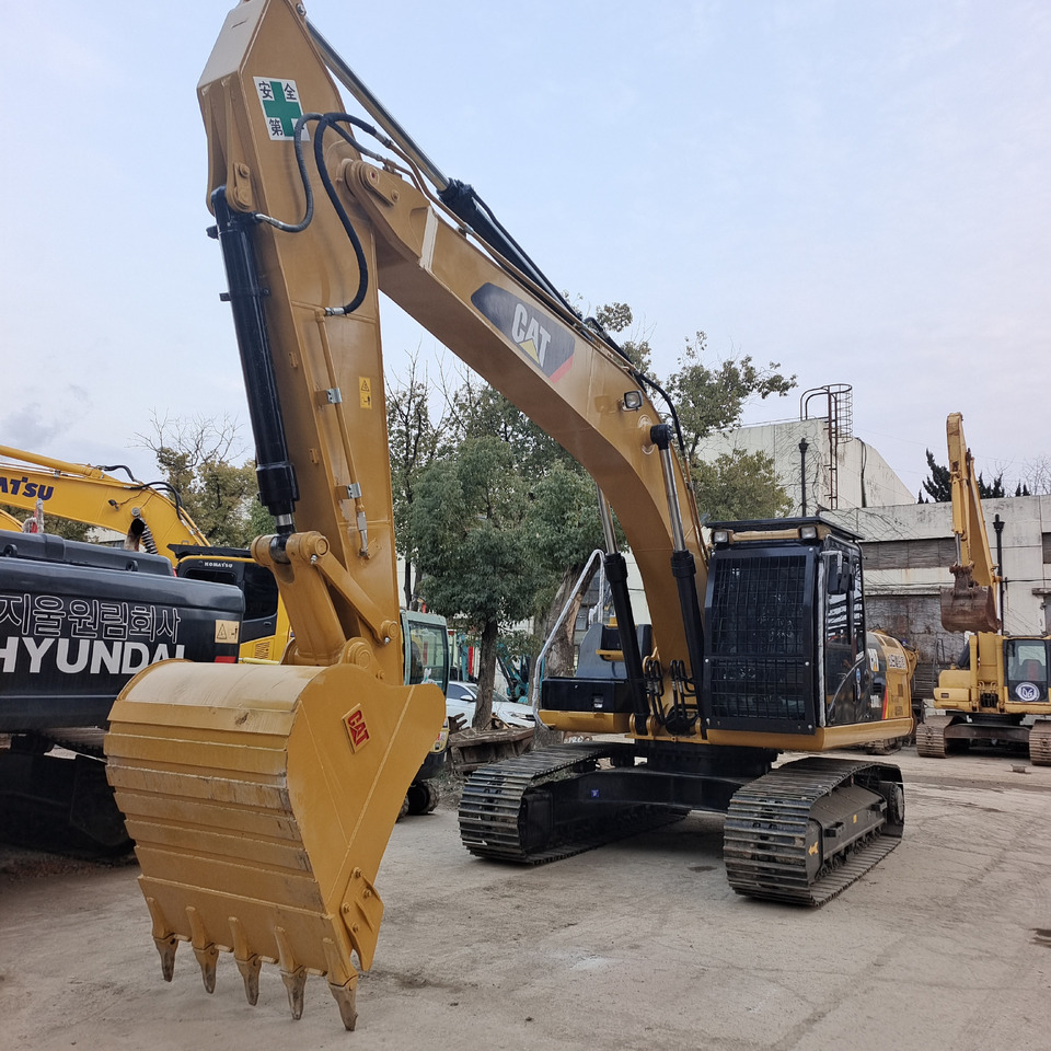 CATERPILLAR 330D2L CAT 330D2 L - Crawler excavator: picture 2 CATERPILLAR 330D2L CAT 330D2 L - Crawler excavator: picture 2