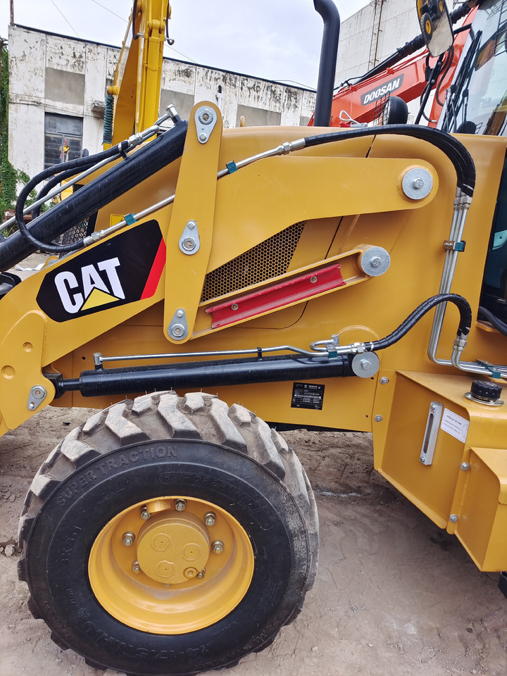 CATERPILLAR 420F CAT 100% NEW - Backhoe loader: picture 2 CATERPILLAR 420F CAT 100% NEW - Backhoe loader: picture 2