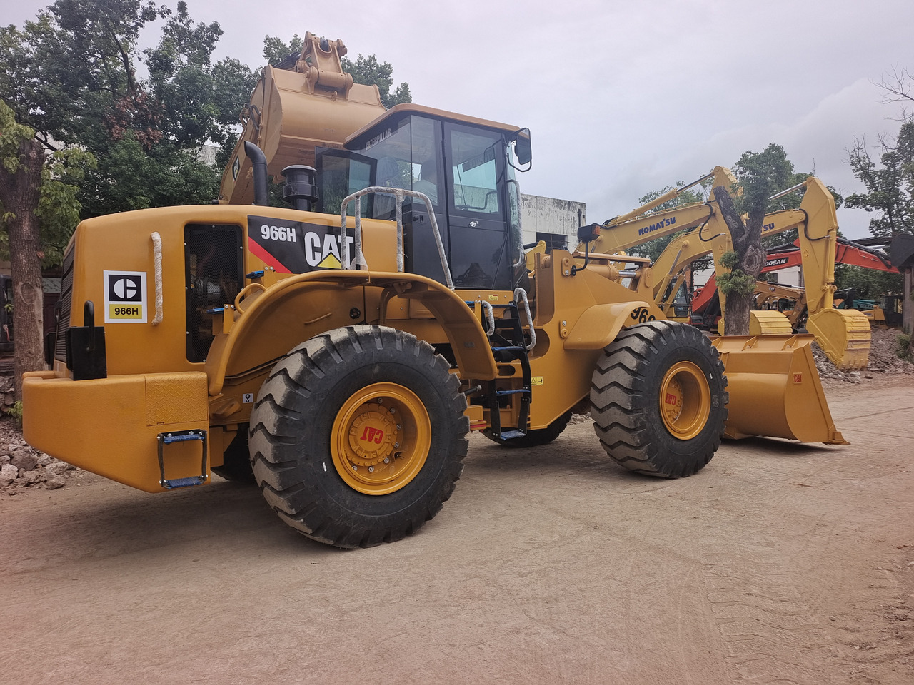 CATERPILLAR 966H - Wheel loader: picture 2 CATERPILLAR 966H - Wheel loader: picture 2