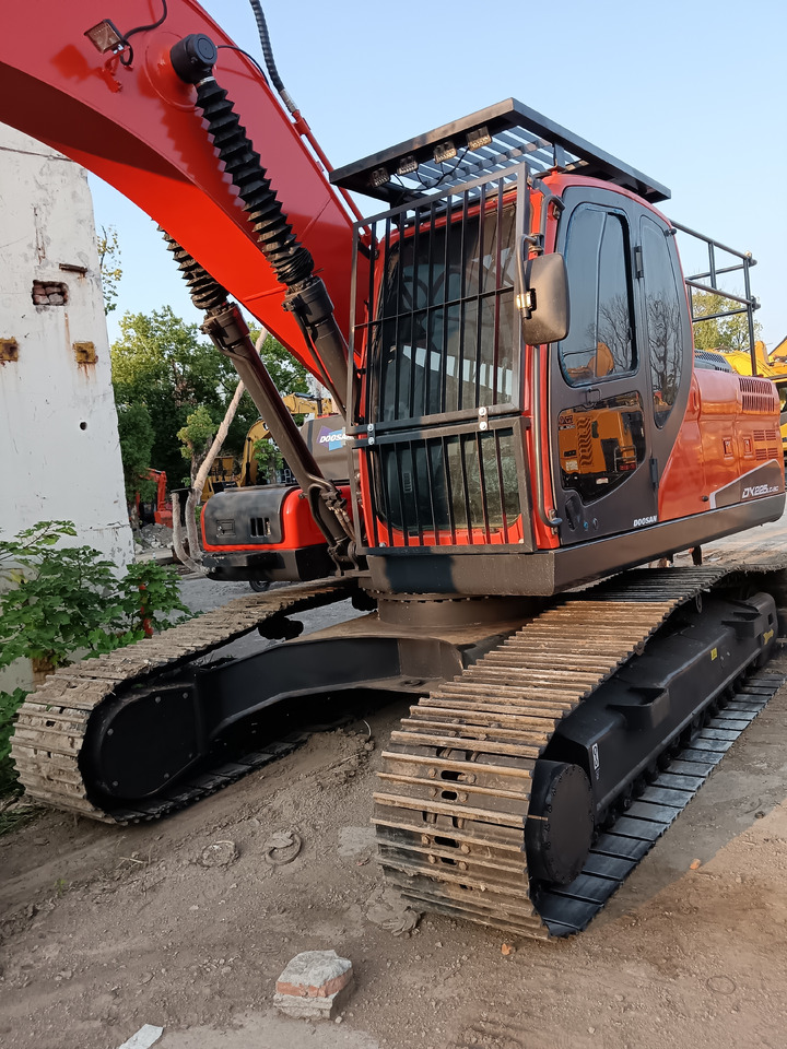 DOOSAN DX225 LC - 9C DX 225 LCA DX300 DX340 - Crawler excavator: picture 5 DOOSAN DX225 LC - 9C DX 225 LCA DX300 DX340 - Crawler excavator: picture 5