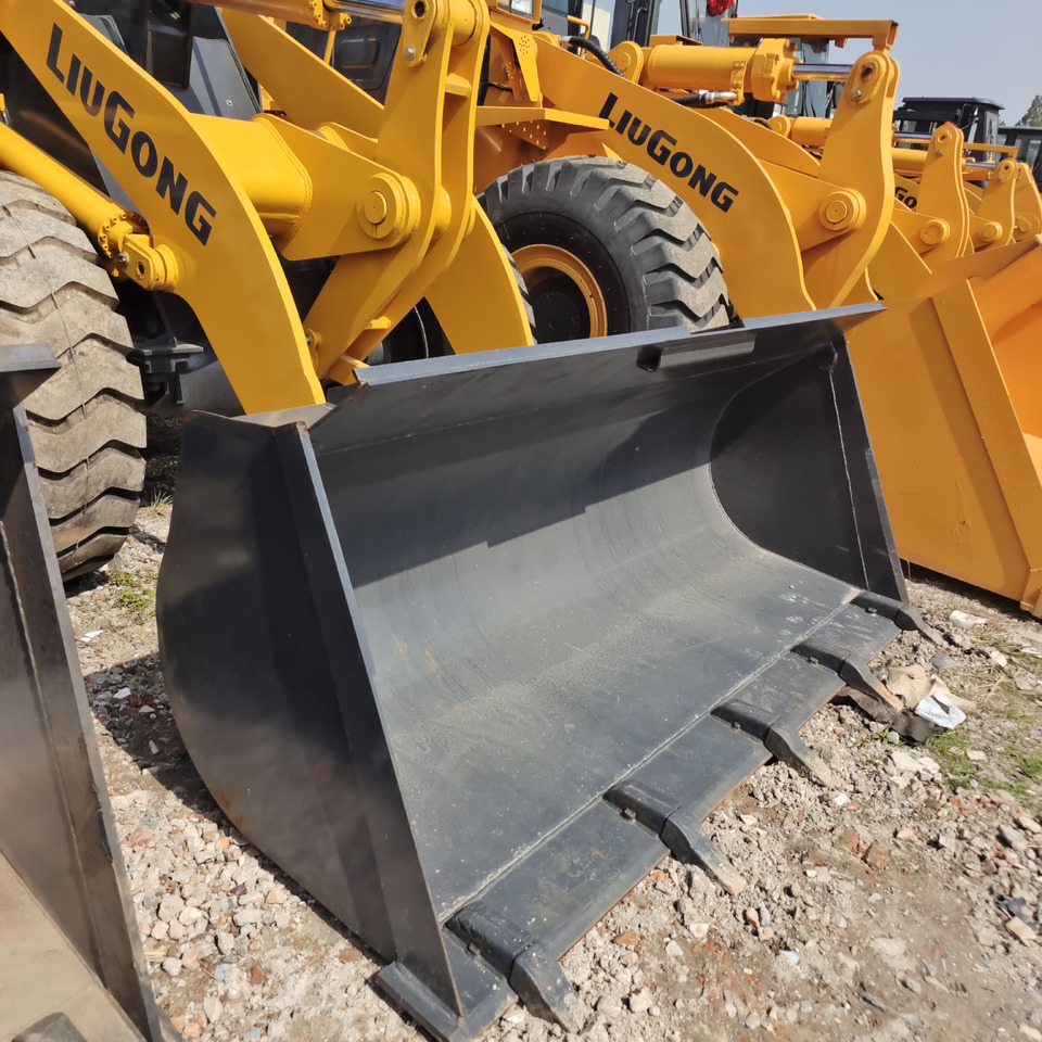 LIUGONG 836 - Wheel loader: picture 2 LIUGONG 836 - Wheel loader: picture 2
