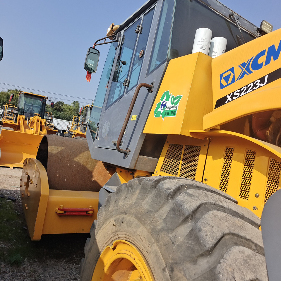 XCMG XS223J - Road roller: picture 1 XCMG XS223J - Road roller: picture 1
