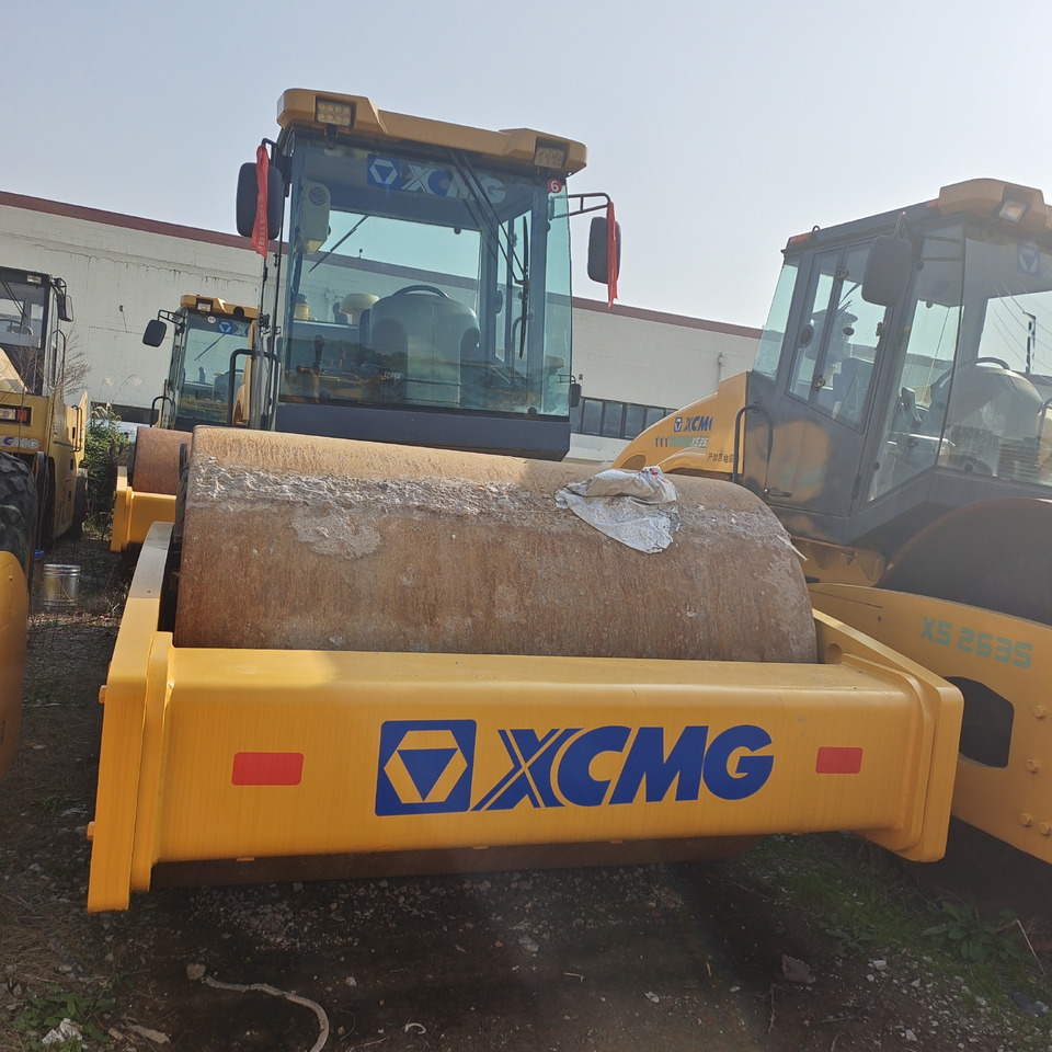XCMG XS223J - Road roller: picture 2 XCMG XS223J - Road roller: picture 2