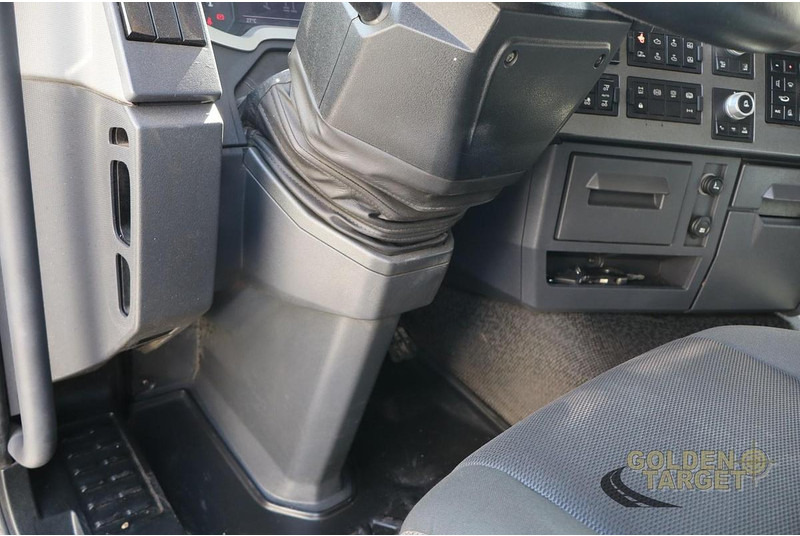 Renault 480 leasing Renault 480: picture 15