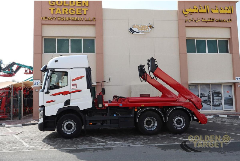 Renault 480 - Skip loader truck: picture 5 Renault 480 - Skip loader truck: picture 5