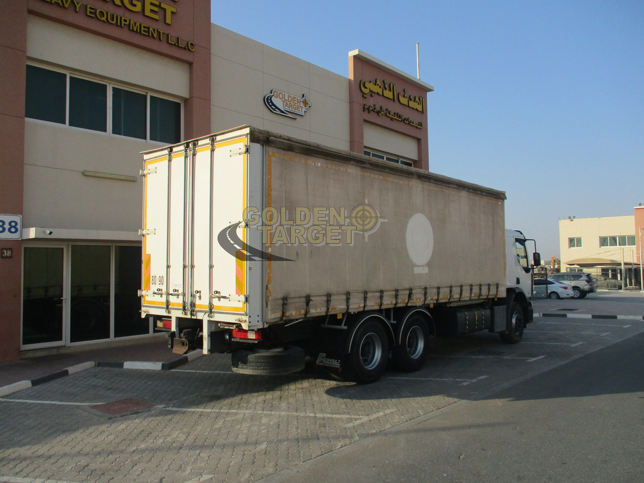 Renault KERAX 380 - Curtain side truck: picture 3 Renault KERAX 380 - Curtain side truck: picture 3