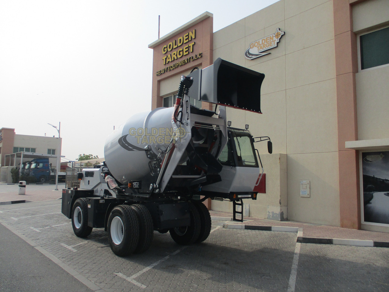 Solution H35 Self Loading Mixer - Concrete mixer truck: picture 3 Solution H35 Self Loading Mixer - Concrete mixer truck: picture 3