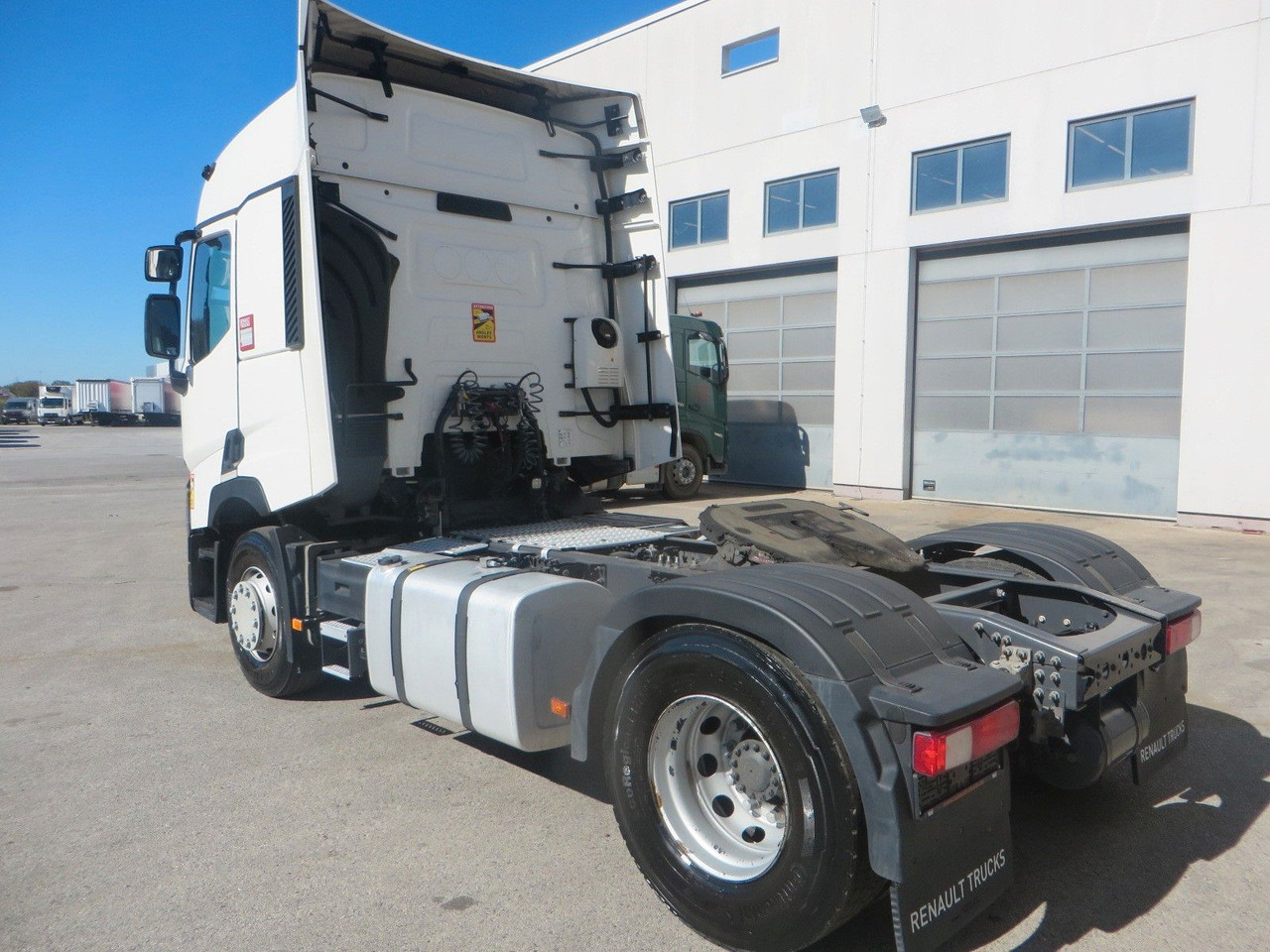 Renault T460 SC 4x2Tractor, Retarder - Tractor unit: picture 4 Renault T460 SC 4x2Tractor, Retarder - Tractor unit: picture 4