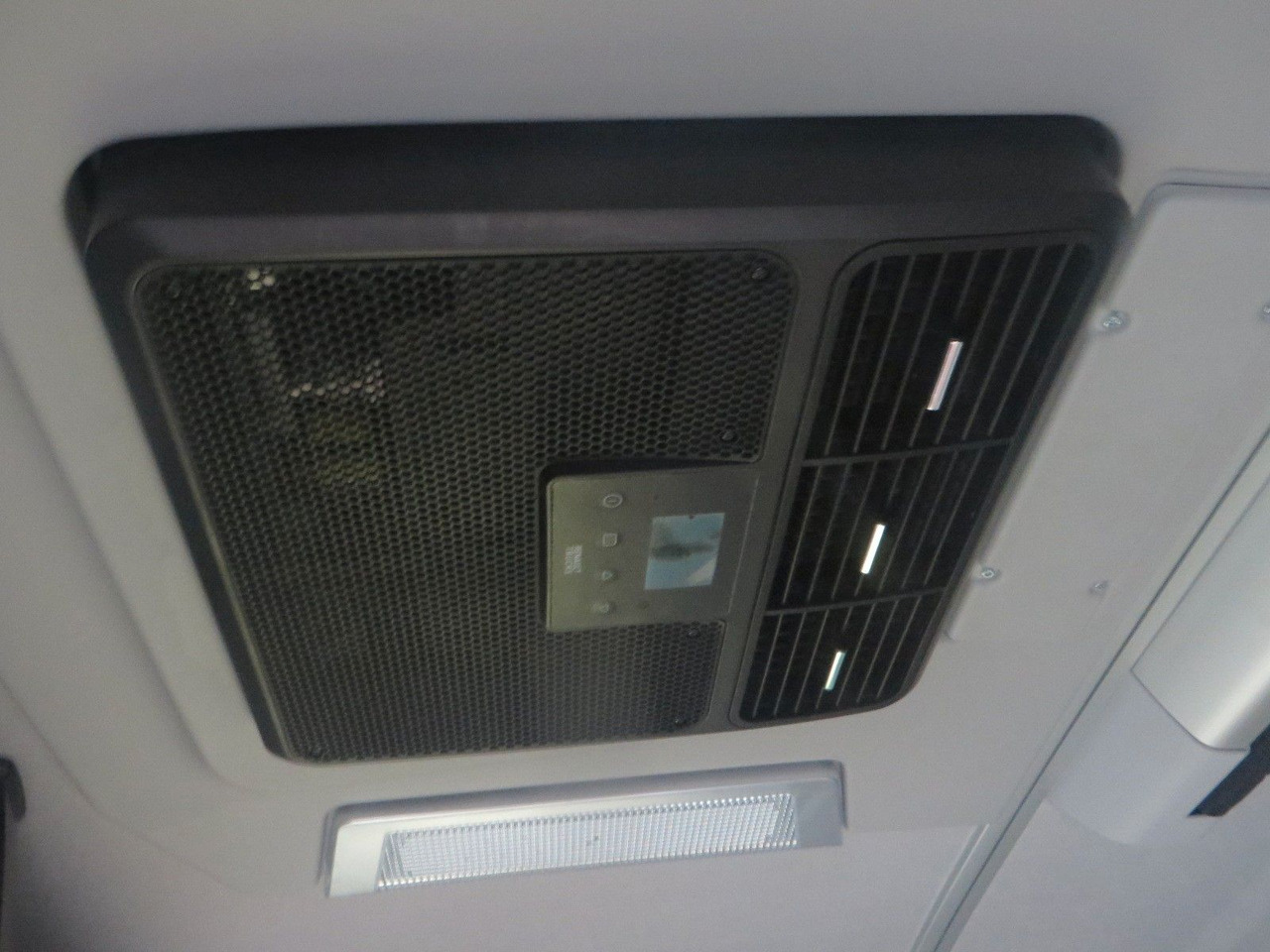 Tractor unit Renault T520 HSC 4x2Tractor ADR: picture 22