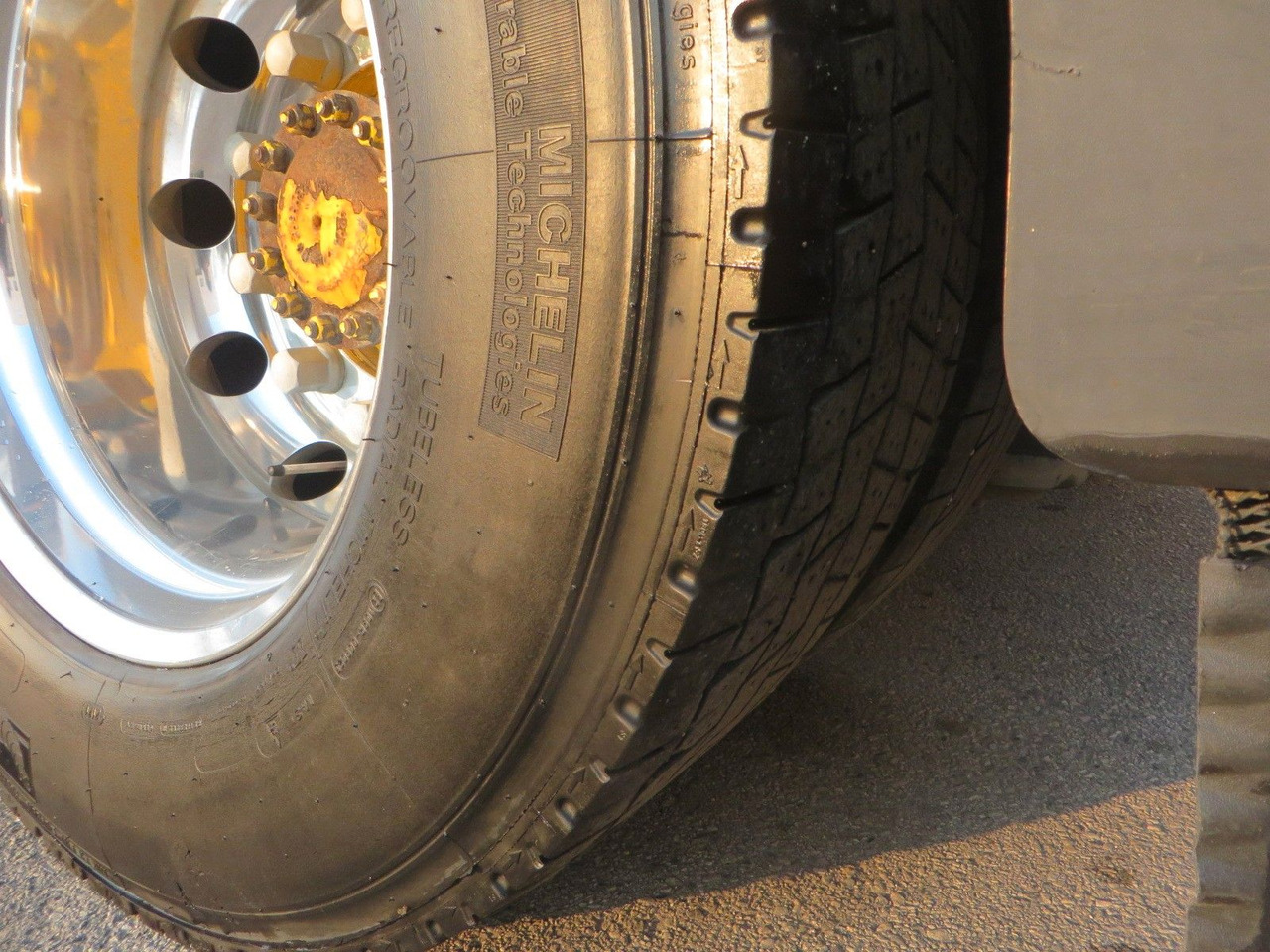 Renault T520 SC 4x2Tractor Retarder Tipper hydraulic - Tractor unit: picture 5 Renault T520 SC 4x2Tractor Retarder Tipper hydraulic - Tractor unit: picture 5