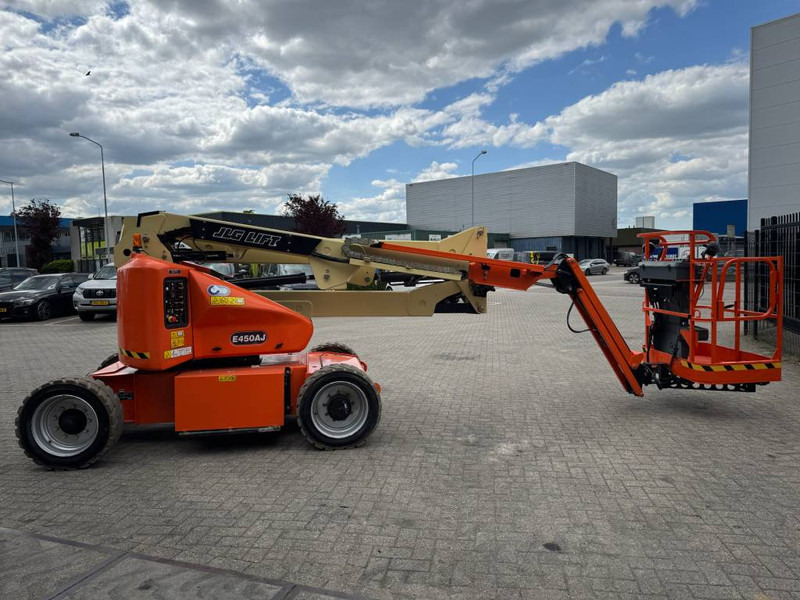 JLG E 450 AJ - Articulated boom: picture 4 JLG E 450 AJ - Articulated boom: picture 4