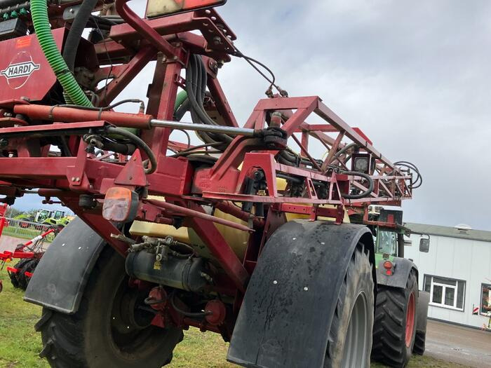 Hardi NAVIGATOR 4000 - Tractor mounted sprayer: picture 3 Hardi NAVIGATOR 4000 - Tractor mounted sprayer: picture 3
