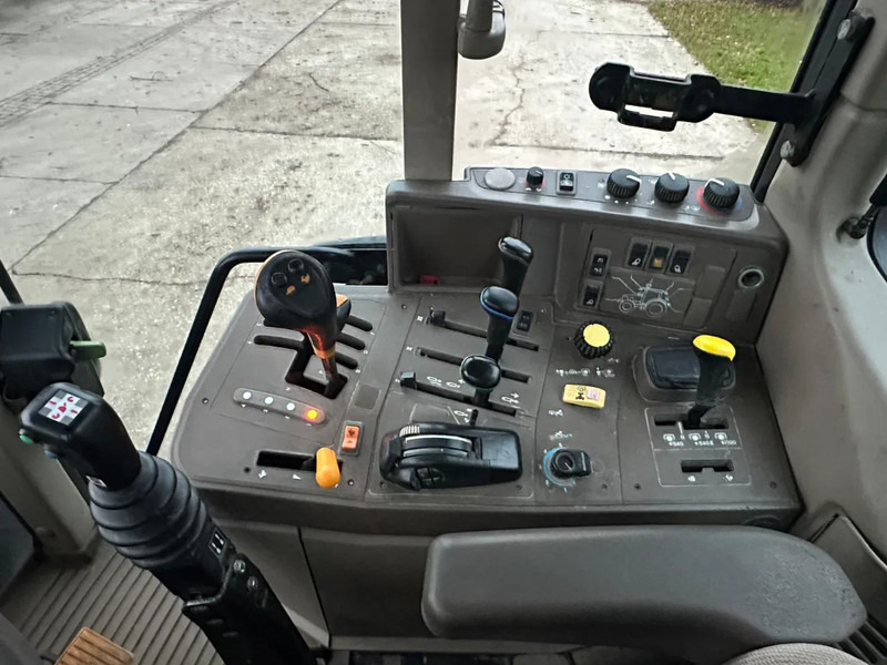 John Deere 6330 PQ 6330 PQ Fronthef front pto - Farm tractor: picture 5 John Deere 6330 PQ 6330 PQ Fronthef front pto - Farm tractor: picture 5