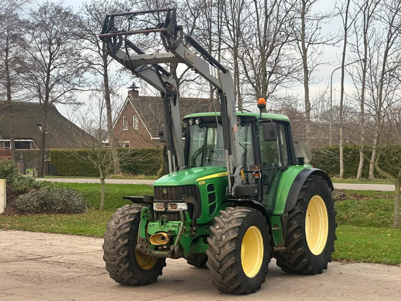 John Deere 6330 PQ 6330 PQ Fronthef front pto - Farm tractor: picture 2 John Deere 6330 PQ 6330 PQ Fronthef front pto - Farm tractor: picture 2