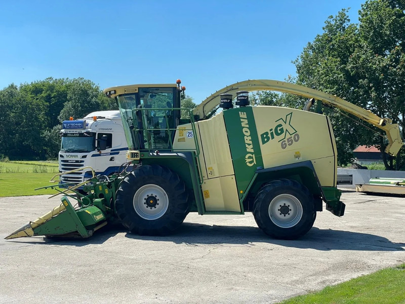 Krone Big X 650 V8 Hakselaar Claas John deere New holland - Forage harvester: picture 5 Krone Big X 650 V8 Hakselaar Claas John deere New holland - Forage harvester: picture 5