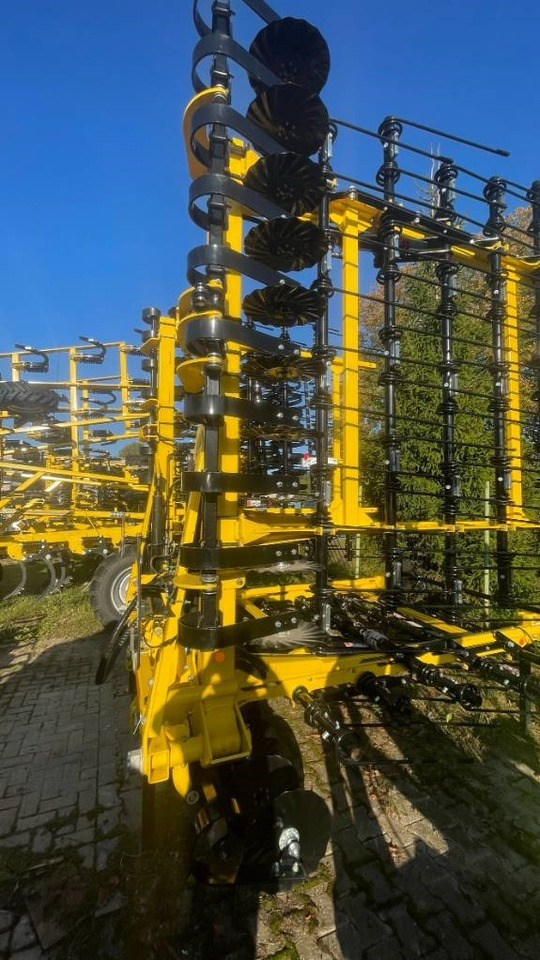 Bednar Striegel PRO PN 9000 - Spring tine harrow: picture 5 Bednar Striegel PRO PN 9000 - Spring tine harrow: picture 5