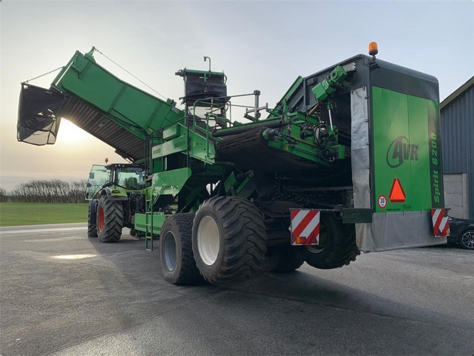 AVR
8200 Spirit Ekstra aksel med hjultræk - Potato harvester: picture 1 AVR
8200 Spirit Ekstra aksel med hjultræk - Potato harvester: picture 1