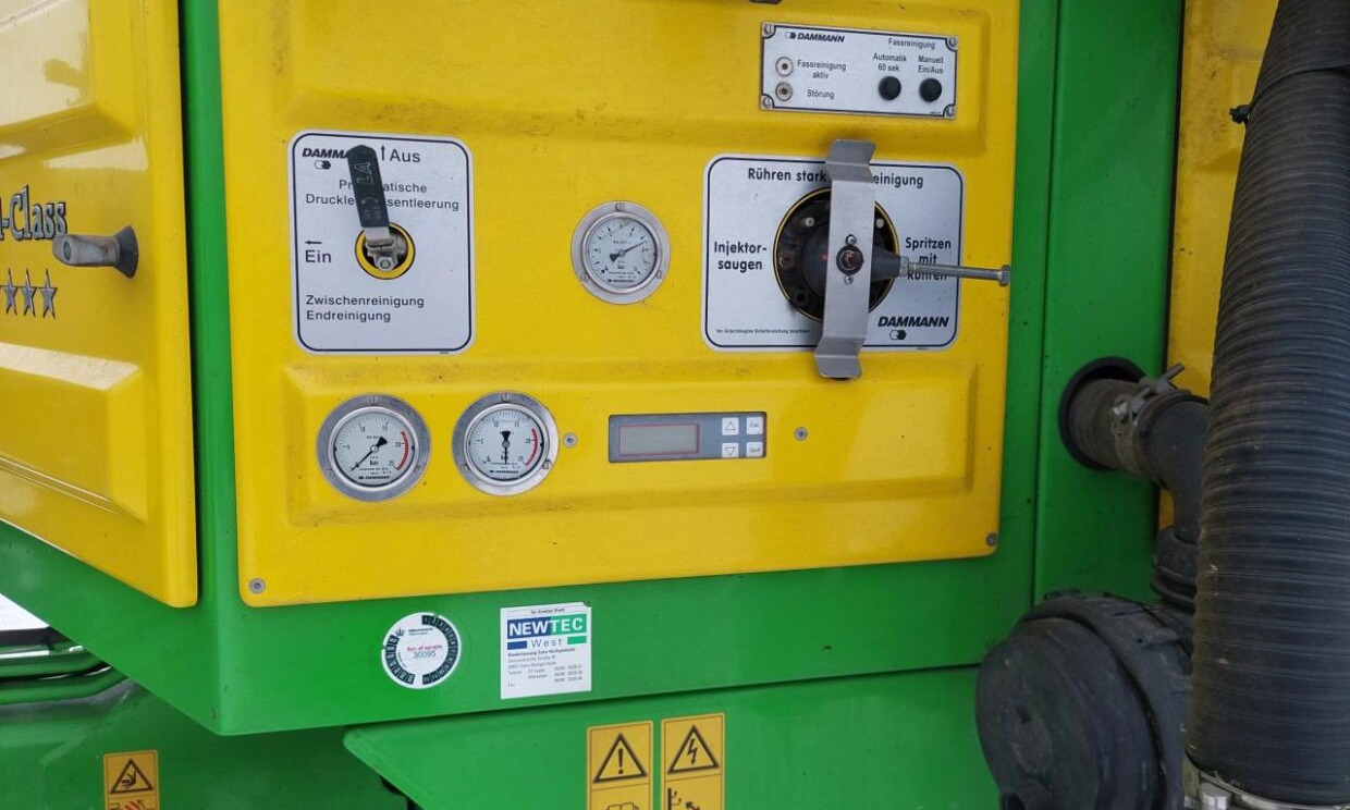 Dammann Profi-Claas D-A-S ANPA 8030 - Trailed sprayer: picture 5 Dammann Profi-Claas D-A-S ANPA 8030 - Trailed sprayer: picture 5