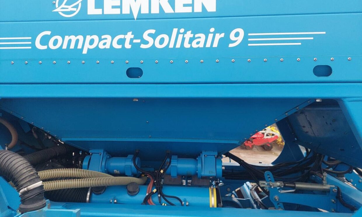 Seed drill Lemken COMPACT-SOLITAIR 9/400 HD: picture 11 Seed drill Lemken COMPACT-SOLITAIR 9/400 HD: picture 11