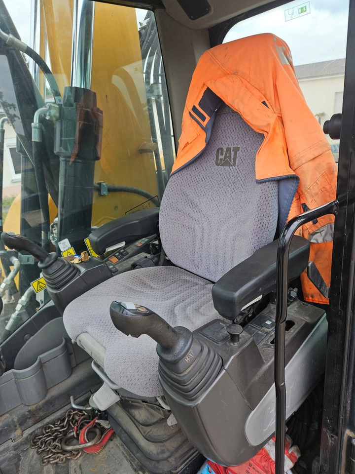 CAT M315D Mobilbagger orig. 4.080h ! 3 Anbauteile - Wheel excavator: picture 4 CAT M315D Mobilbagger orig. 4.080h ! 3 Anbauteile - Wheel excavator: picture 4