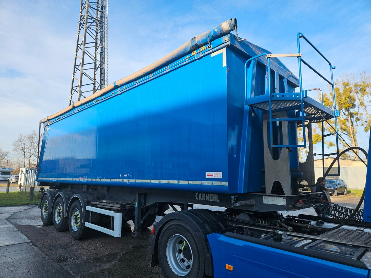 Carnehl Alumulde 45 m³ mit Getreideschieber - Tipper semi-trailer: picture 1 Carnehl Alumulde 45 m³ mit Getreideschieber - Tipper semi-trailer: picture 1
