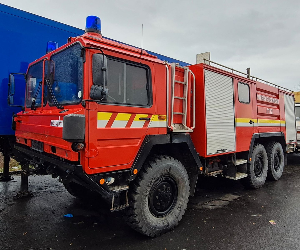 MAN 15.232 DF 6x6 KAT1 Feuerwehr TLF 4500/500 - Tanker truck: picture 1 MAN 15.232 DF 6x6 KAT1 Feuerwehr TLF 4500/500 - Tanker truck: picture 1