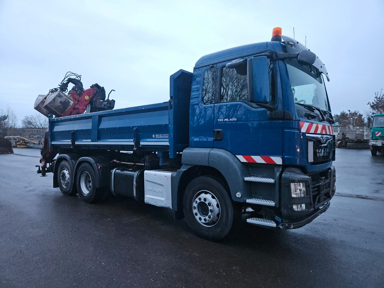 MAN TGS 26.420 6x2 Kipper / Bordmatik links+rechts - Crane truck: picture 2 MAN TGS 26.420 6x2 Kipper / Bordmatik links+rechts - Crane truck: picture 2