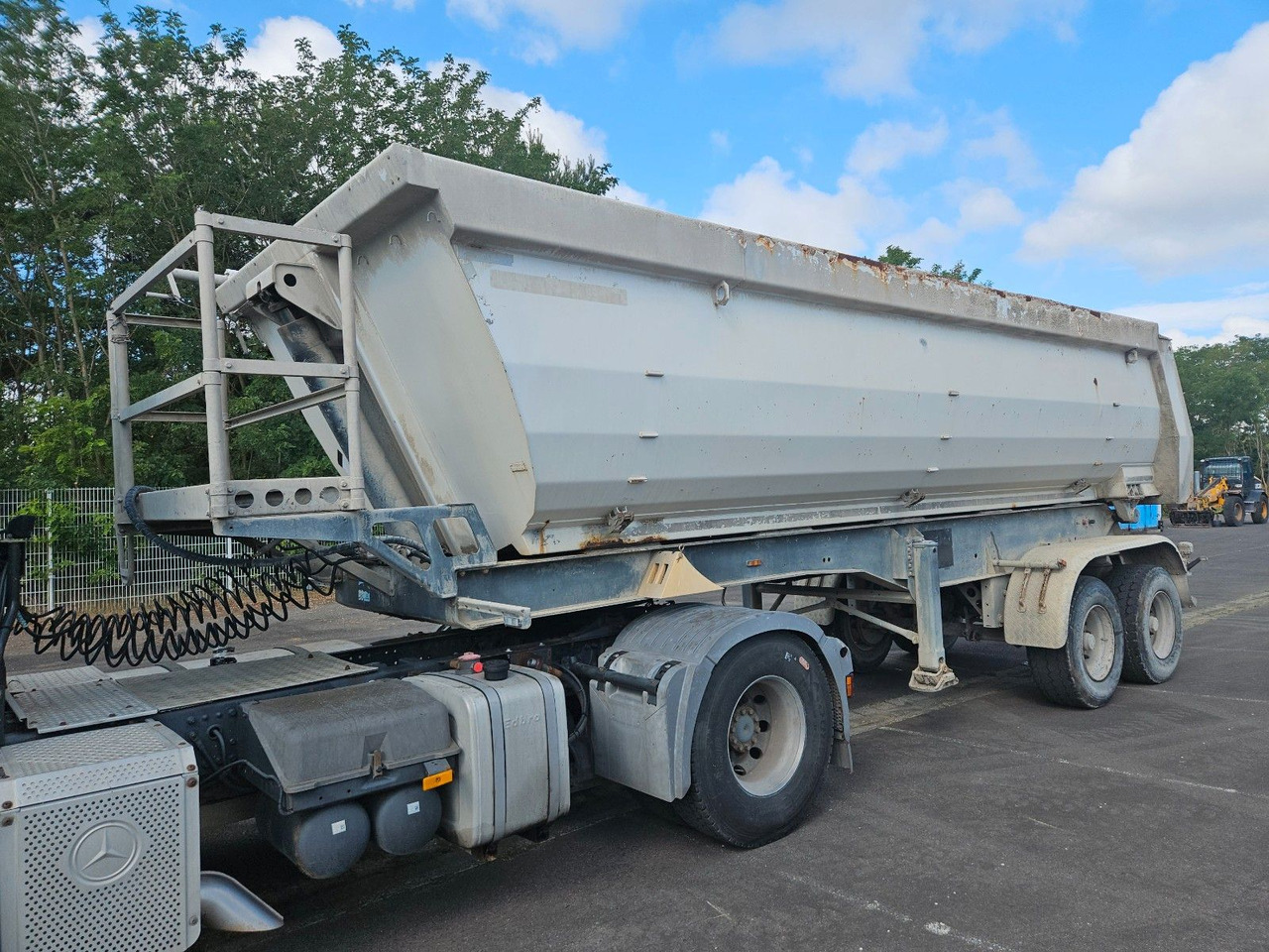Meiller Stahlmulde - Tipper semi-trailer: picture 2 Meiller Stahlmulde - Tipper semi-trailer: picture 2