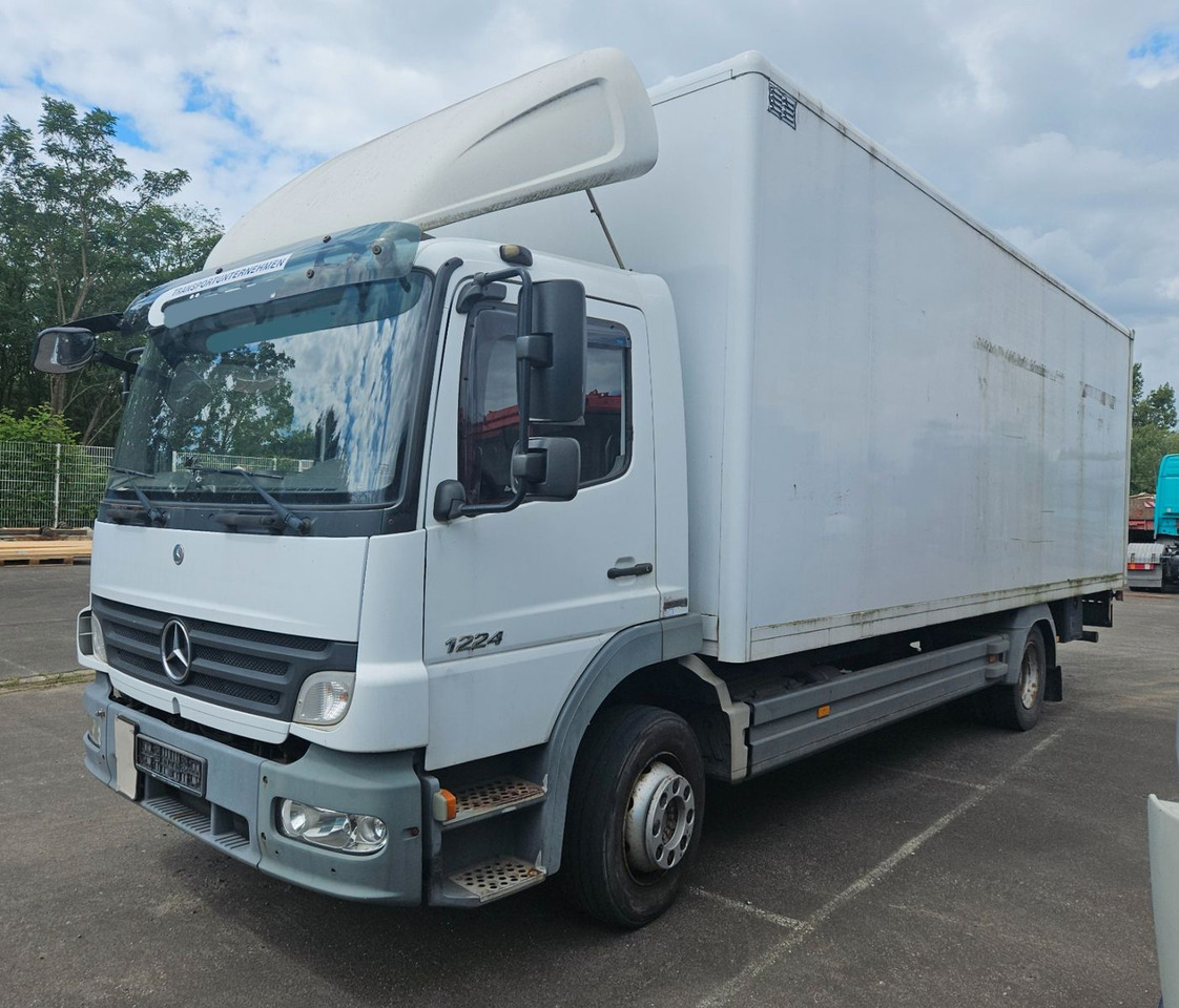 Mercedes-Benz Atego 1224 mit Ladebordwand - Box truck: picture 2 Mercedes-Benz Atego 1224 mit Ladebordwand - Box truck: picture 2