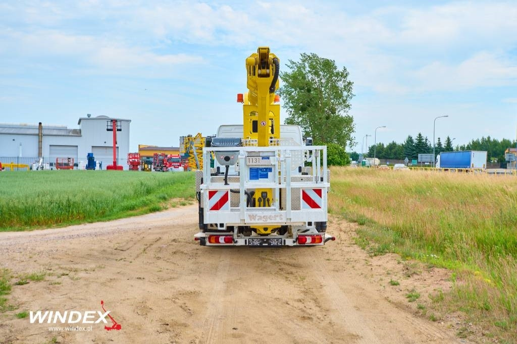 Palfinger P 300 KS - Truck mounted aerial platform: picture 4 Palfinger P 300 KS - Truck mounted aerial platform: picture 4