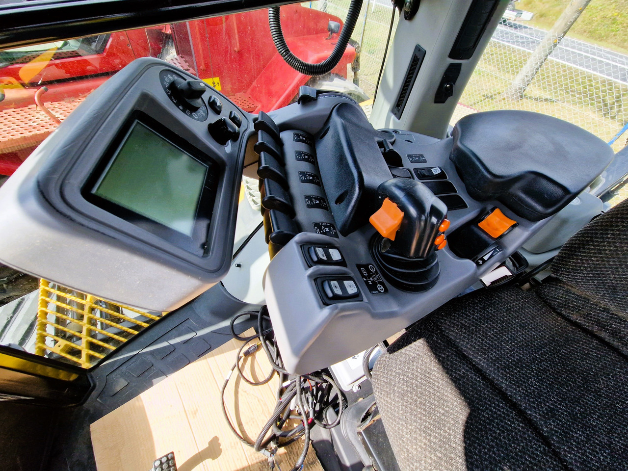 CHALLENGER MT 865 - Tracked tractor: picture 5 CHALLENGER MT 865 - Tracked tractor: picture 5