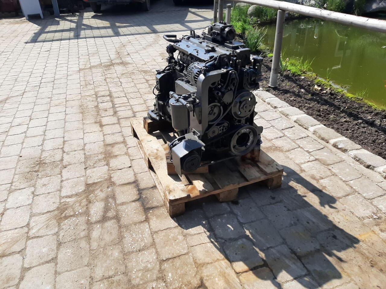 Deutz BF4M2012C aus Mecalac 714 - Engine for Construction machinery: picture 3 Deutz BF4M2012C aus Mecalac 714 - Engine for Construction machinery: picture 3