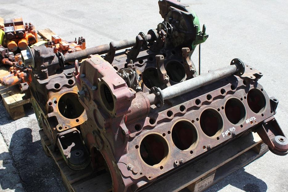 Deutz F10L413 - Cylinder block for Construction machinery: picture 1 Deutz F10L413 - Cylinder block for Construction machinery: picture 1