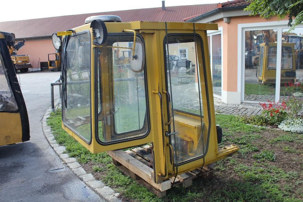 Faun-Frisch 1400 C - Cab for Construction machinery: picture 1 Faun-Frisch 1400 C - Cab for Construction machinery: picture 1
