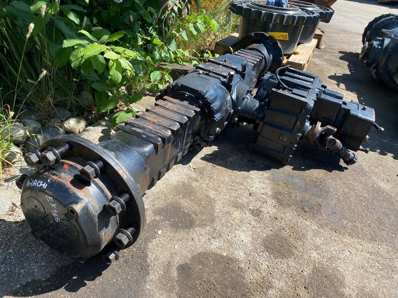 Hitachi EX 165 , Spicer Hurth - Axle and parts for Construction machinery: picture 1 Hitachi EX 165 , Spicer Hurth - Axle and parts for Construction machinery: picture 1