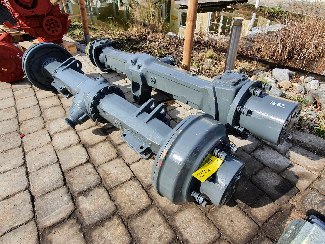 Liebherr AP B 745 aus A312 - Axle and parts for Construction machinery: picture 1 Liebherr AP B 745 aus A312 - Axle and parts for Construction machinery: picture 1