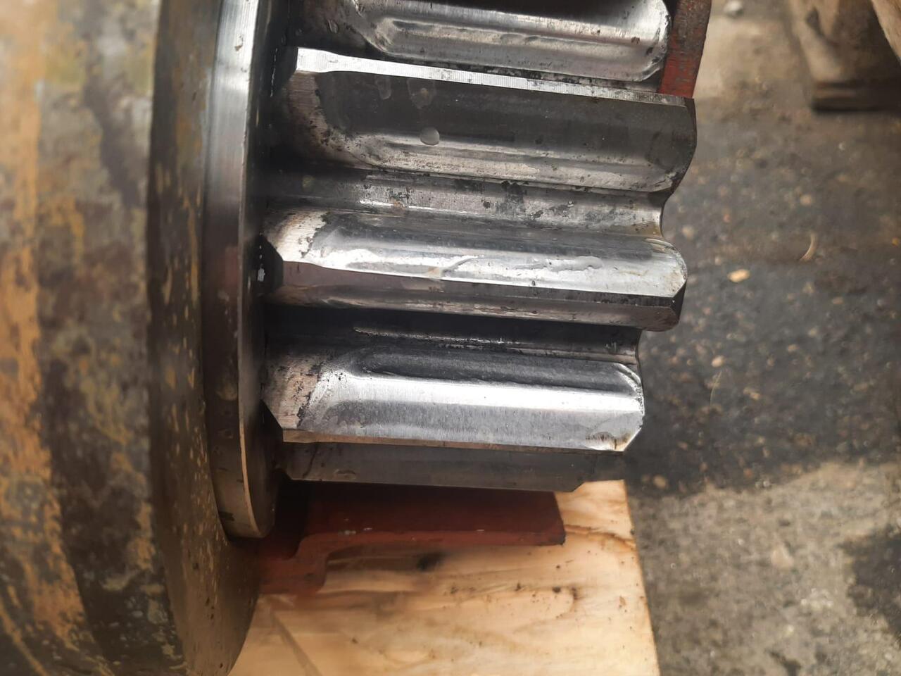 Swing motor for Construction machinery Liebherr SAT 225 / 220 aus A900B: picture 8