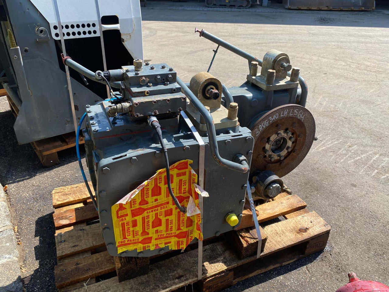Liebherr ZF 3AVG 310 aus L 564 - Gearbox for Construction machinery: picture 4 Liebherr ZF 3AVG 310 aus L 564 - Gearbox for Construction machinery: picture 4