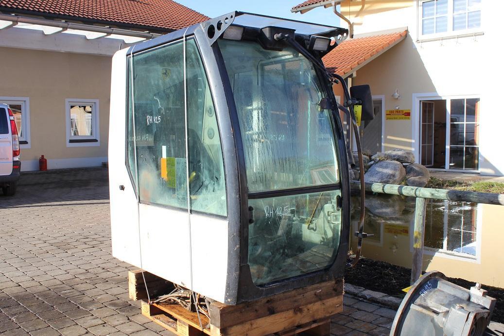 O&K RH 12,5 - Cab for Crawler excavator: picture 2 O&K RH 12,5 - Cab for Crawler excavator: picture 2