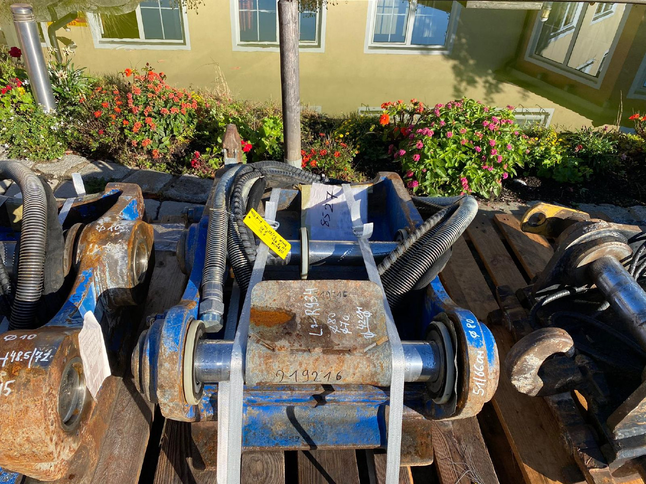 Oilquick Liebherr R 924 - Quick coupler for Construction machinery: picture 3 Oilquick Liebherr R 924 - Quick coupler for Construction machinery: picture 3