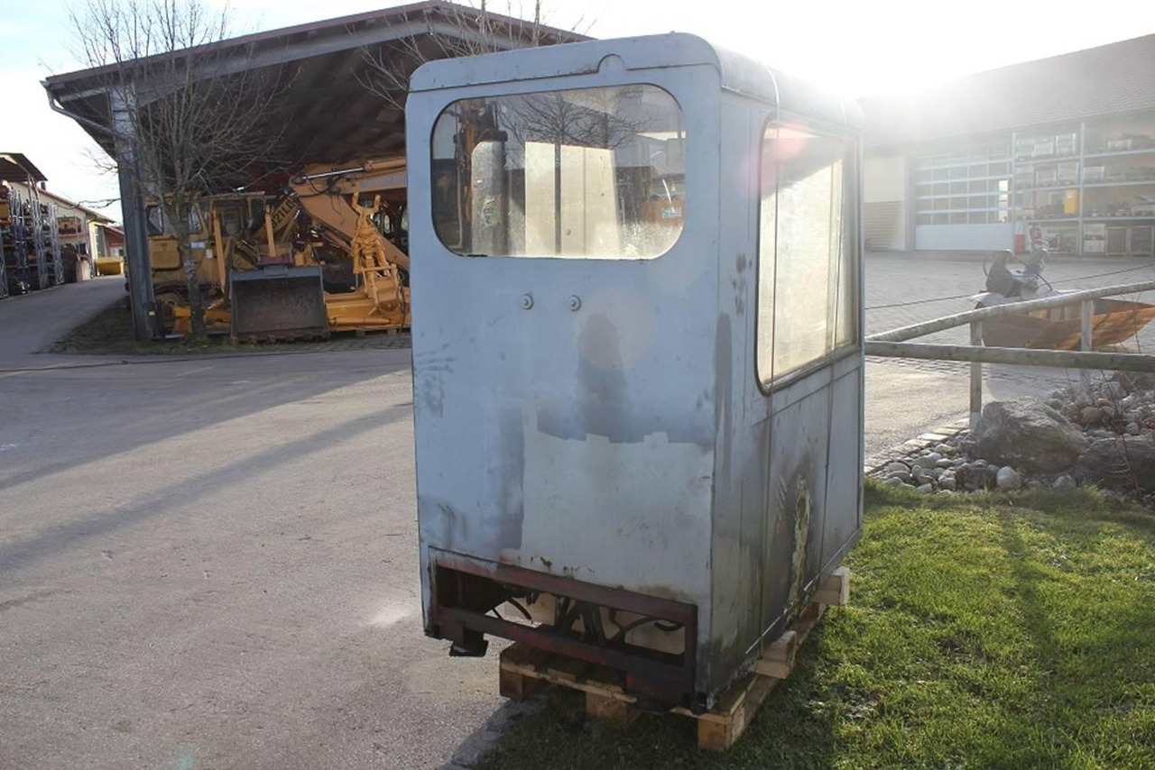 Cab for Construction machinery Poclain: picture 6