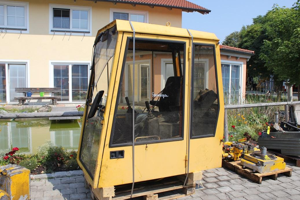 Sennebogen SR 26 - Cab for Construction machinery: picture 1 Sennebogen SR 26 - Cab for Construction machinery: picture 1