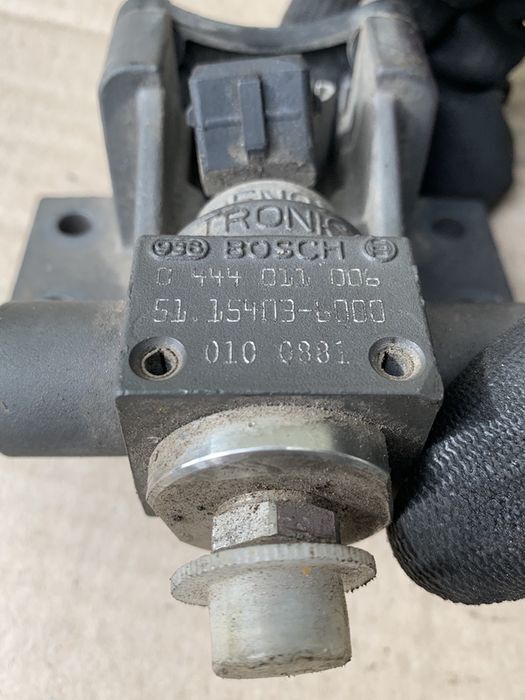 Bosch Moduł, zawór dozujący, wtrysk mocznika adblue 0444011006 - Muffler/ Exhaust system for Truck: picture 2 Bosch Moduł, zawór dozujący, wtrysk mocznika adblue 0444011006 - Muffler/ Exhaust system for Truck: picture 2