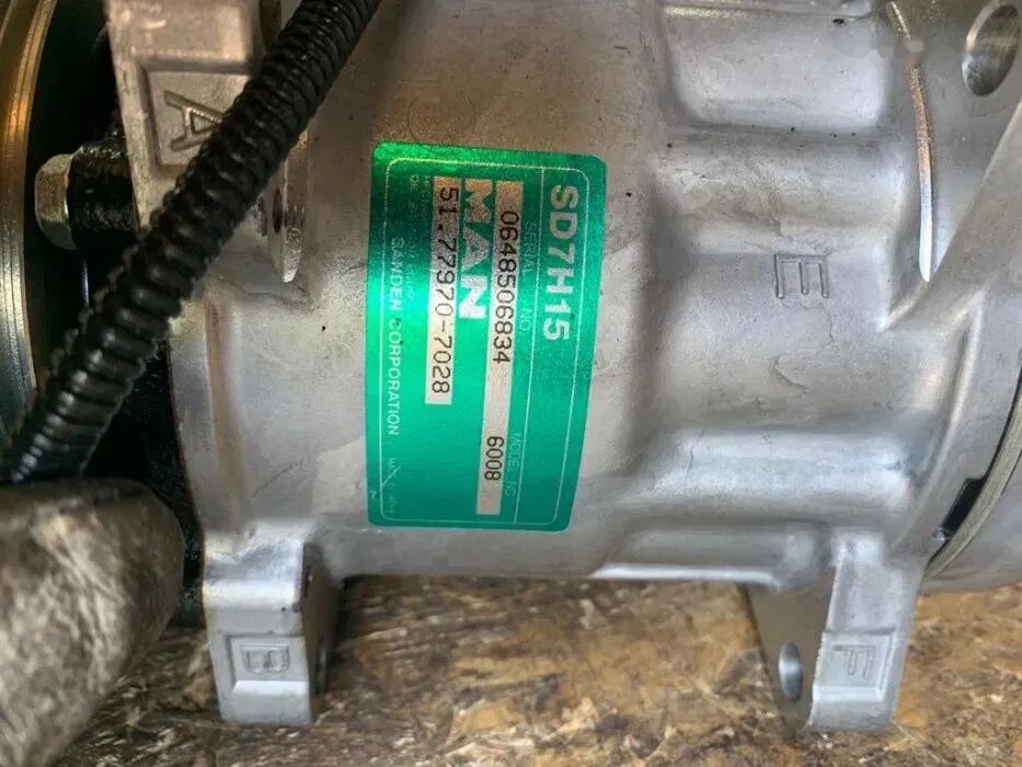 Kompresor Klimatyzacji MAN Sanden 6008 24V NOWY Oryginał Części 51.779707028 MAN - AC compressor for Truck: picture 2 Kompresor Klimatyzacji MAN Sanden 6008 24V NOWY Oryginał Części 51.779707028 MAN - AC compressor for Truck: picture 2