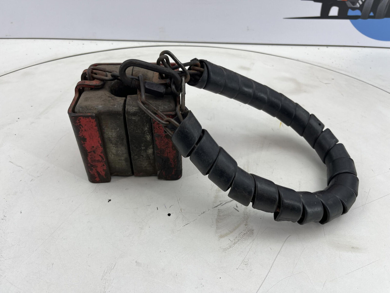 FAUN ATF 40G-2 Hoist limit weight with bracket complete - Counterweight for Mobile crane: picture 3 FAUN ATF 40G-2 Hoist limit weight with bracket complete - Counterweight for Mobile crane: picture 3