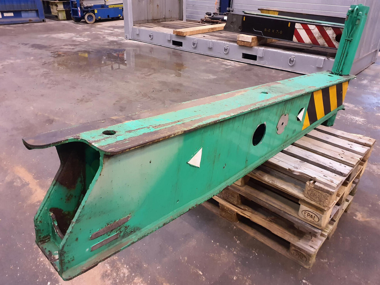 FAUN ATF 60-3 outrigger beam rear with support cylinder - Suspension for Mobile crane: picture 4 FAUN ATF 60-3 outrigger beam rear with support cylinder - Suspension for Mobile crane: picture 4