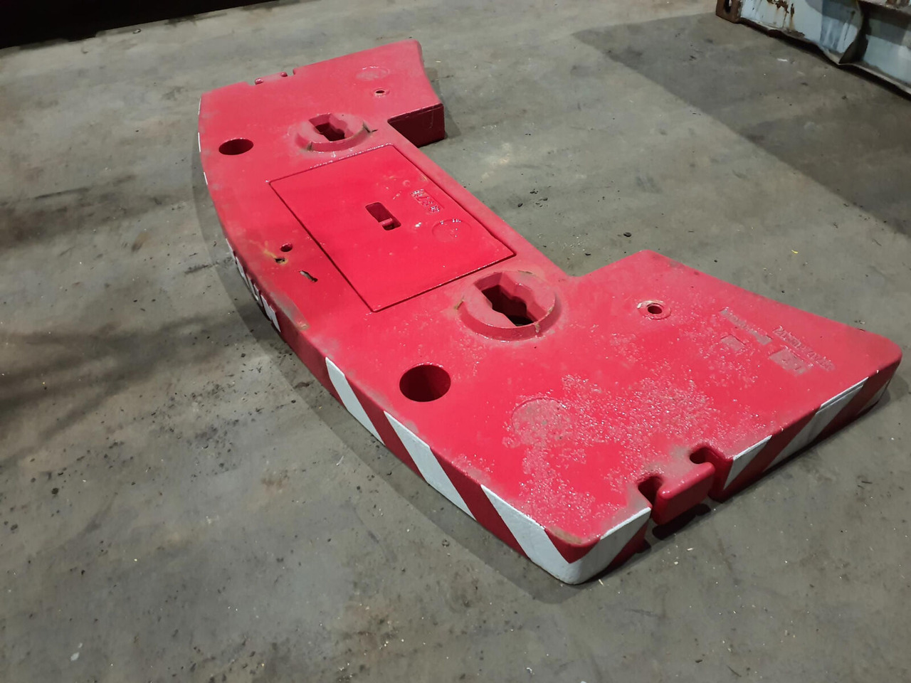 FAUN AUN HK 60 counterweight 2 ton - Counterweight for Mobile crane: picture 4 FAUN AUN HK 60 counterweight 2 ton - Counterweight for Mobile crane: picture 4