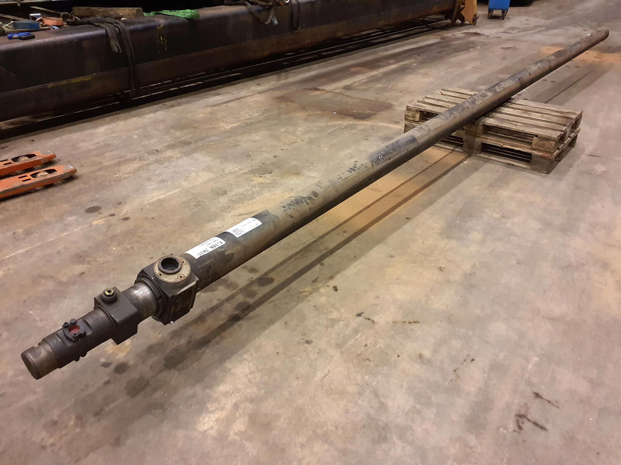 Grove GMK 2035 Telescopic cylinder - Hydraulic cylinder for Mobile crane: picture 2 Grove GMK 2035 Telescopic cylinder - Hydraulic cylinder for Mobile crane: picture 2