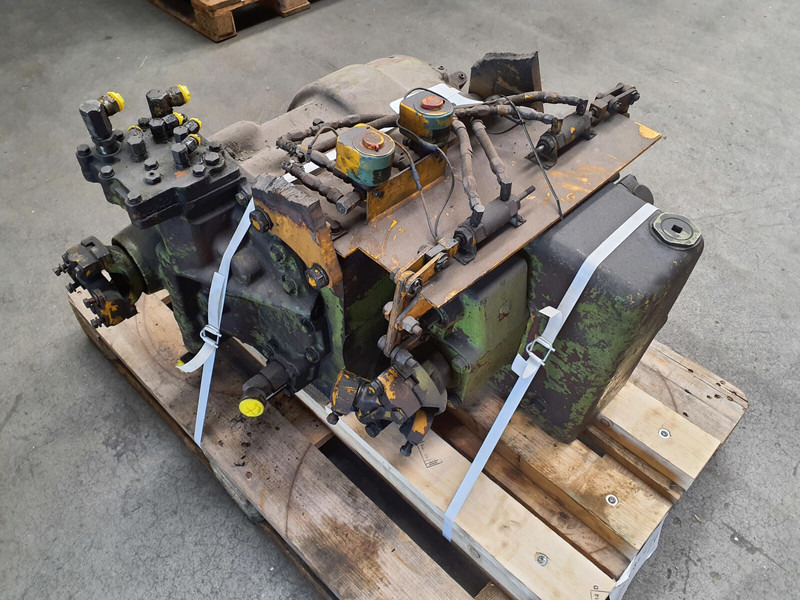 Grove RT 65S Gearbox Clark R28621-8 - Gearbox for Crane: picture 1 Grove RT 65S Gearbox Clark R28621-8 - Gearbox for Crane: picture 1